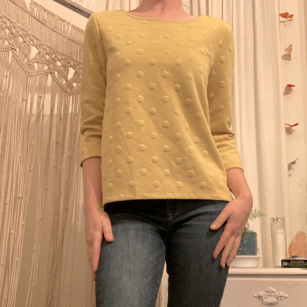 Lovely yellow long sleeve shirt